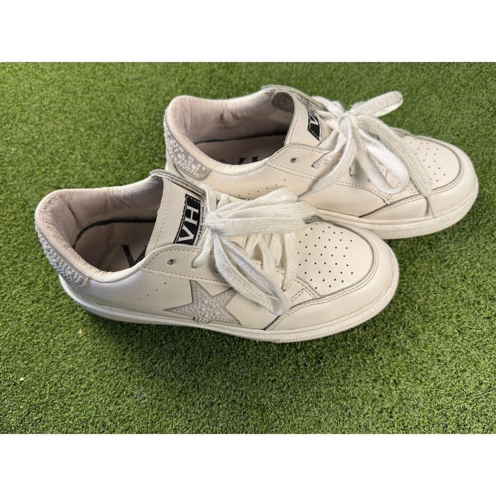 Vintage Havana White Sneakers with Silver Accents - Picture 4 of 10